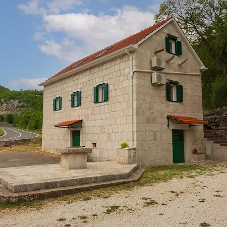 La Dolce - Duplex Stone Blato na Cetini