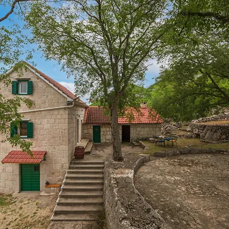 La Dolce - Duplex Stone * Blato na Cetini
